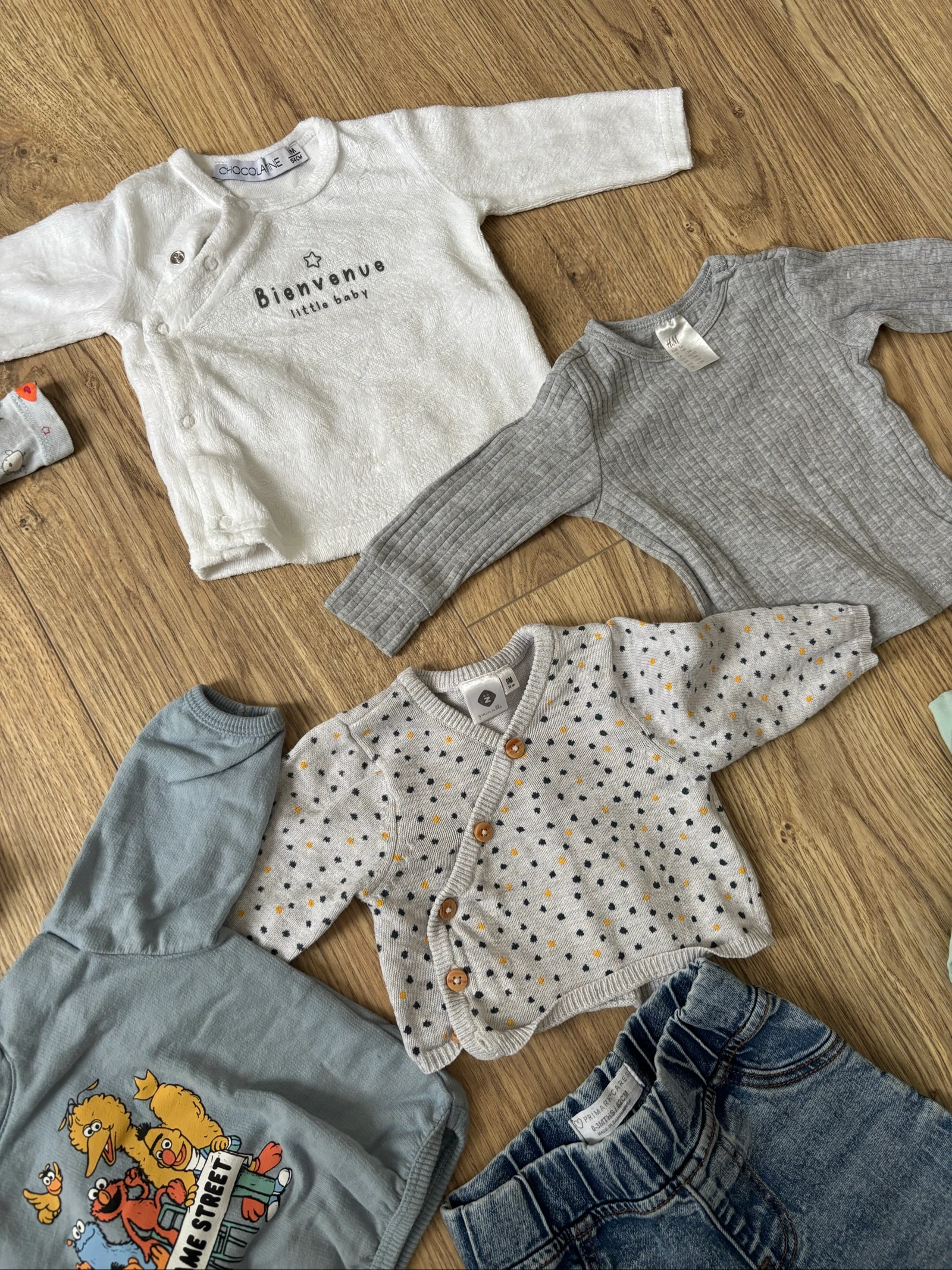 Lote de roupas do nascimento a 1 mês – photo 2